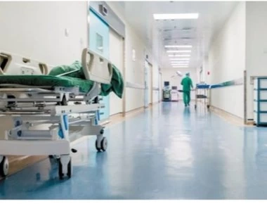 Αληθινή μαρτυρία: Τα παραλειπόμενα μιας επέμβασης ρουτίνας σε δημόσιο νοσοκομείο